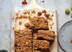 Les recettes de Claire Ptak pour les barres à la compote de groseilles et au crumble d avoine 