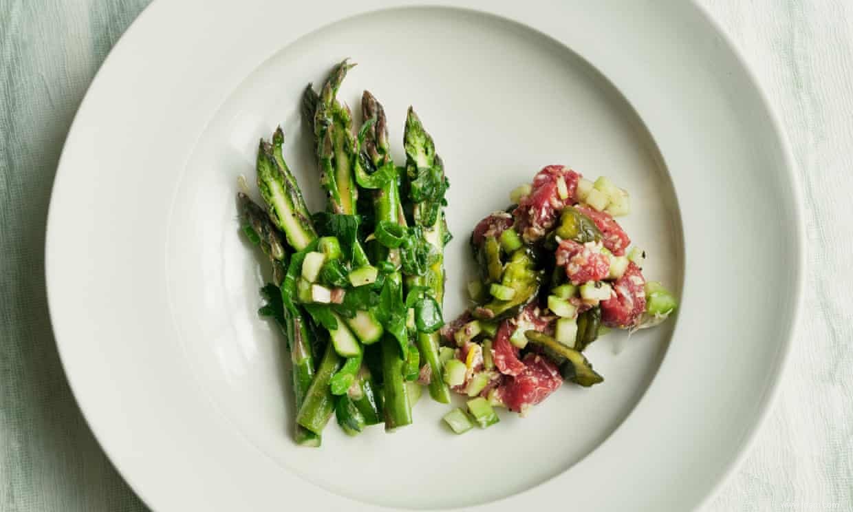 Tartare de maquereau et chou-rave de Nigel Slater, et recettes de boeuf aux asperges 