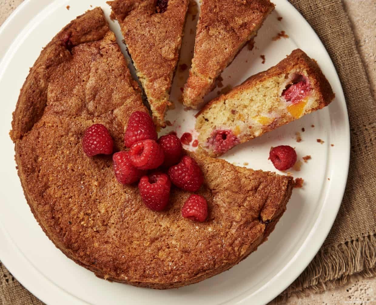 Un accord paradisiaque :les recettes pêche et framboise de Yotam Ottolenghi 