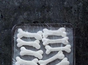 Les recettes d Halloween de Claire Ptak pour les os de meringue et le caramel au feu de joie 