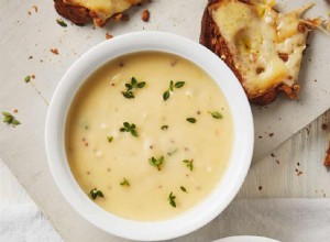 Le cuisinier du week-end :les recettes de Thomasina Miers pour la soupe de céleri-rave et la pizza blanche aux topinambours 