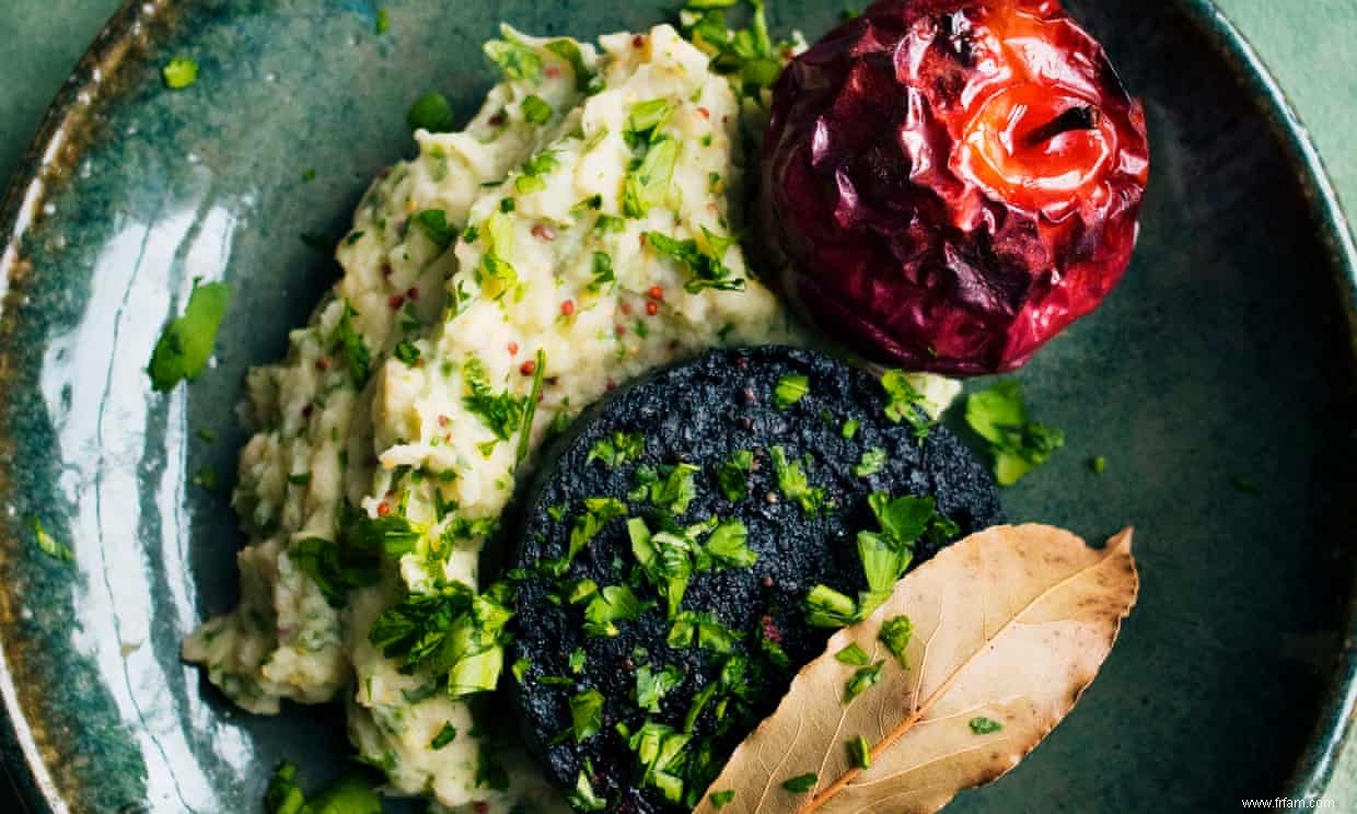 Recette du boudin noir, pommes au four et purée de céleri-rave de Nigel Slater 