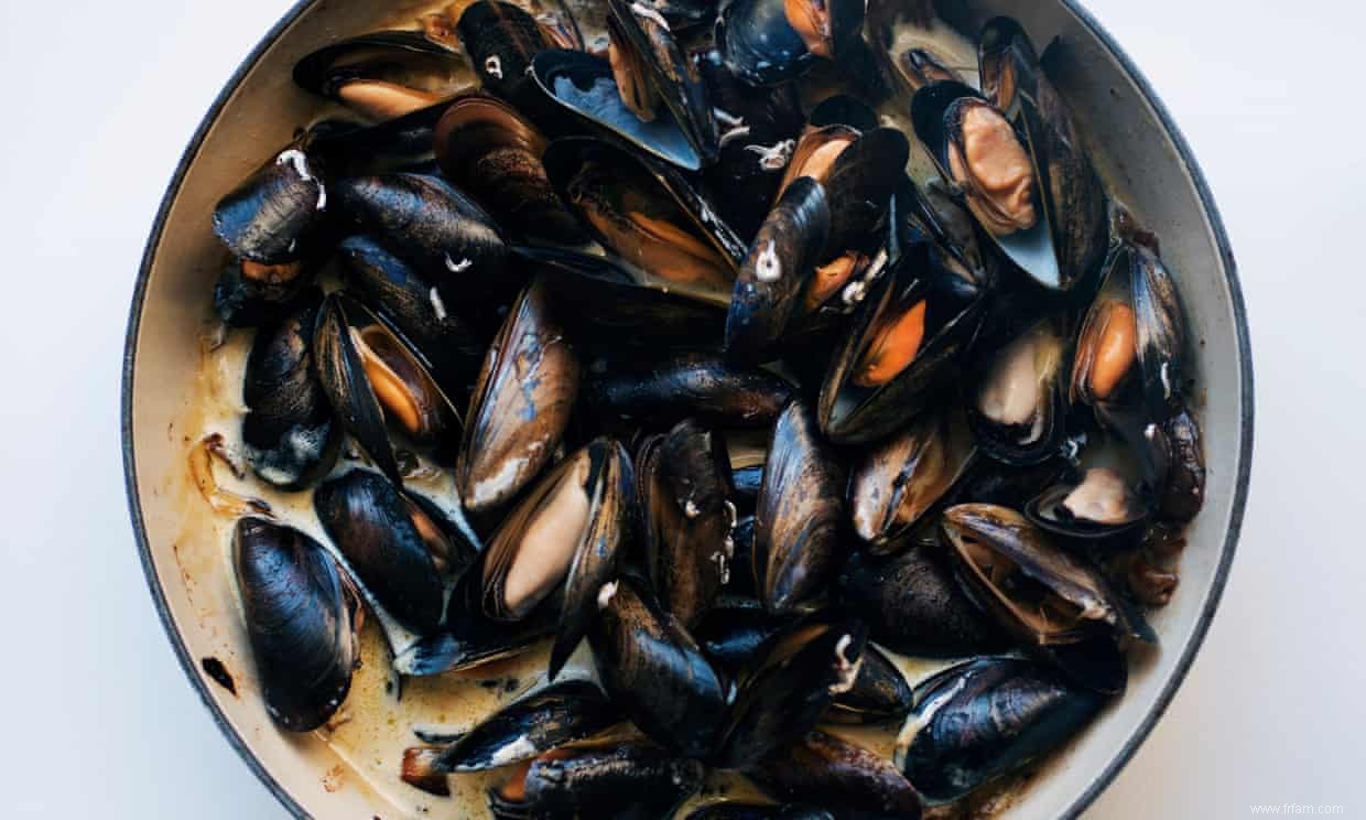 Recette d échalotes rôties aux moules et à la crème de Nigel Slater 