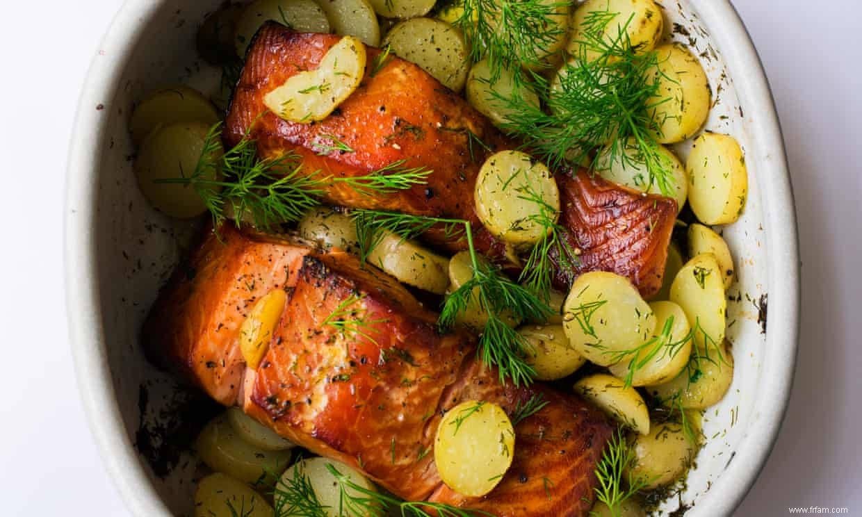 Recette de saumon fumé à chaud, pommes de terre et aneth de Nigel Slater 