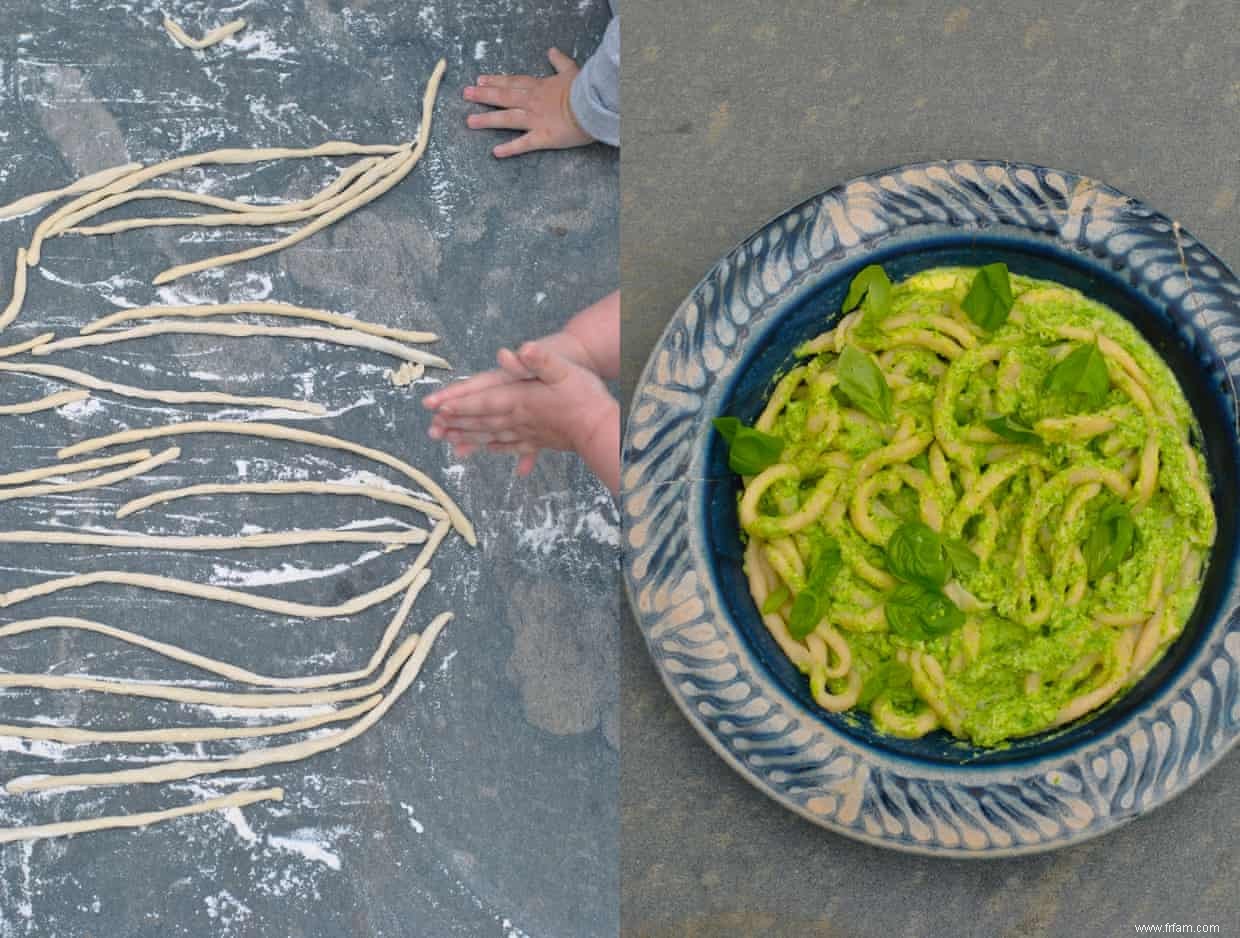 Easy pici :la recette de Rachel Roddy de pâtes roulées à la main au pesto de petits pois et ricotta 