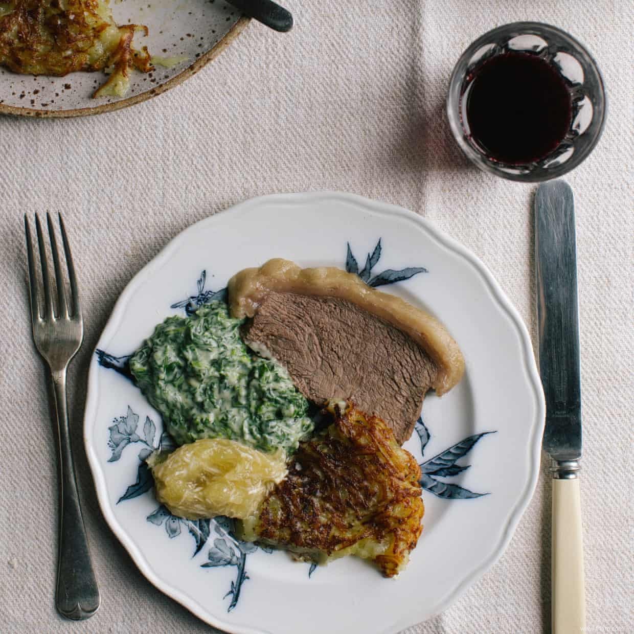 La recette d Anna Tobias de poulet poché, légumes printaniers et aïoli 