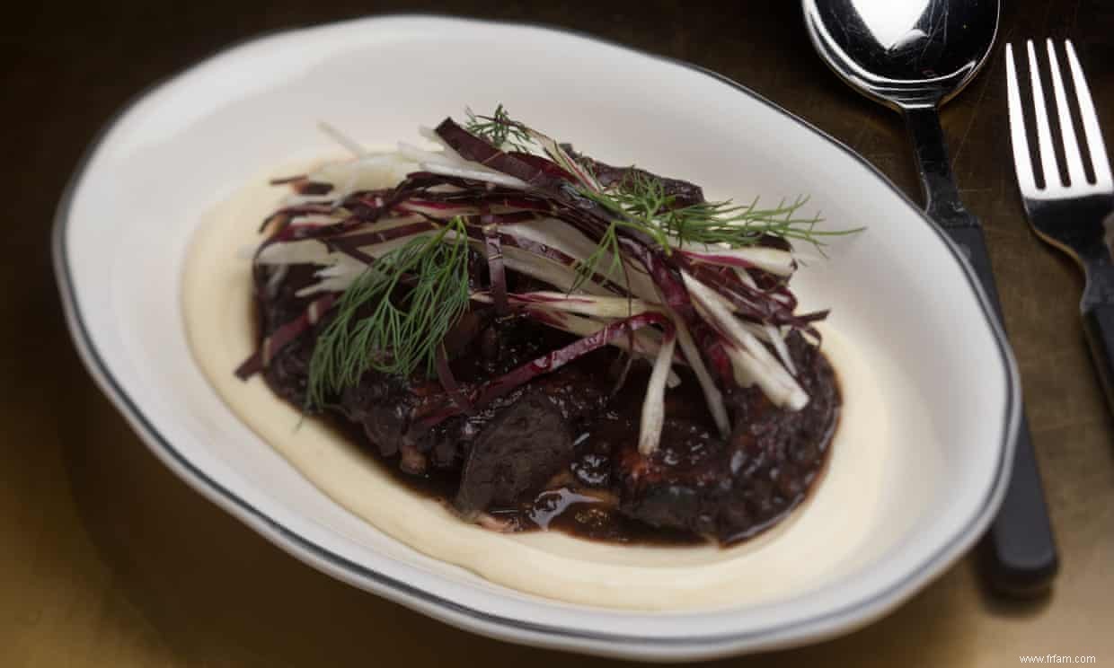 La recette du poulpe braisé au vin rouge de Ben Milgate et Elvis Abrahanowicz 