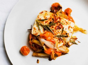 Halloumi cuit au four avec la recette de tomates de Nigel Slater 