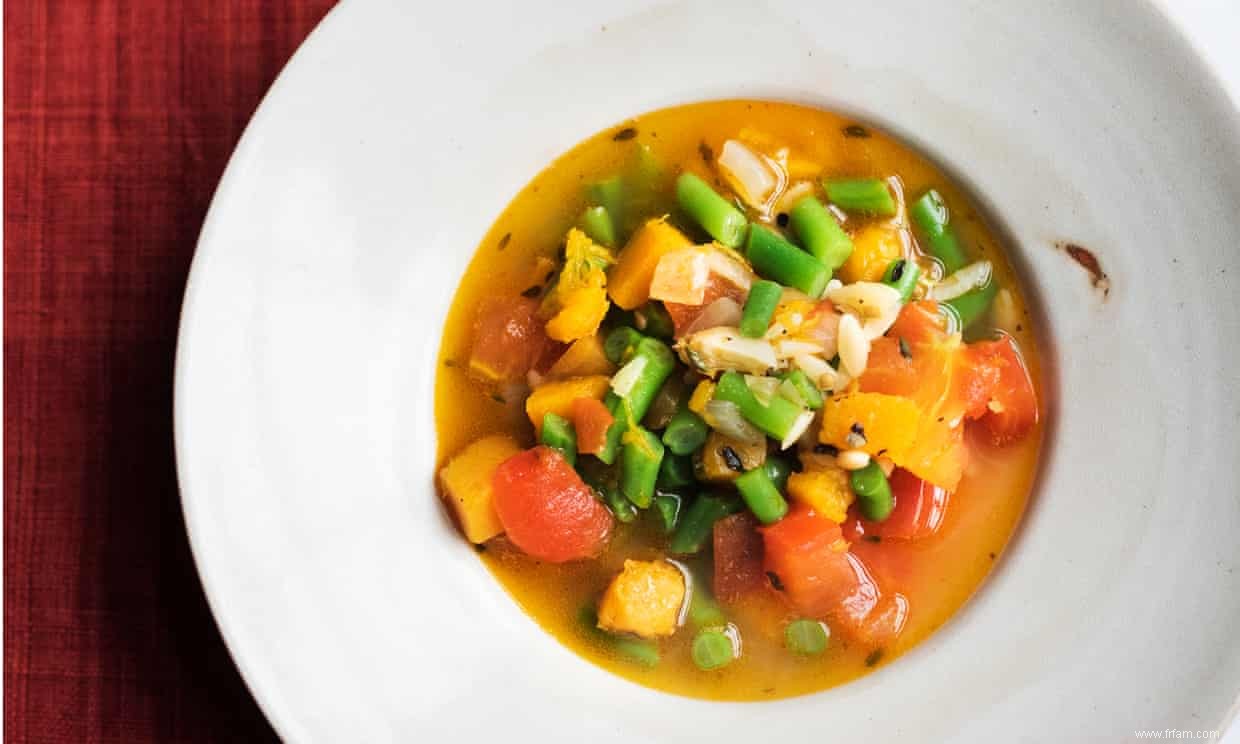 Soupe aux légumes d automne de Nigel Slater et ricotta avec des recettes d amaretti 