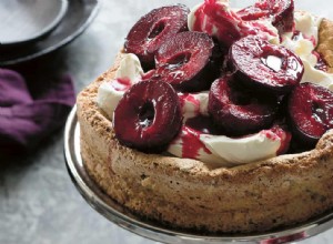 Recette du cake pistache et eau de rose de Kepos St Kitchen aux prunes et mascarpone 