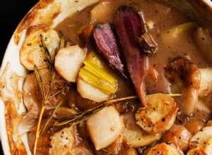 Potée de topinambour et potiron de Nigel Slater avec des recettes de champignons et de graines 