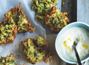 Beignets de courgettes et feta de Matt Moran avec trempette au yaourt 