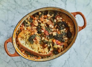 La copieuse recette de ribollita d Anna Jones avec des légumes d hiver 