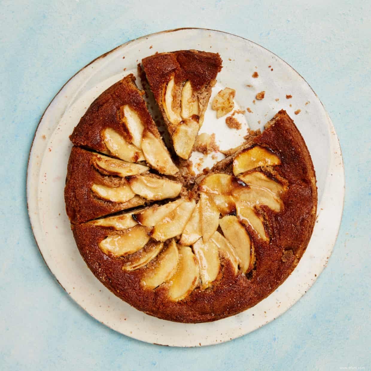 La recette du gâteau aux pommes et pâte d amande de Tamal Ray 