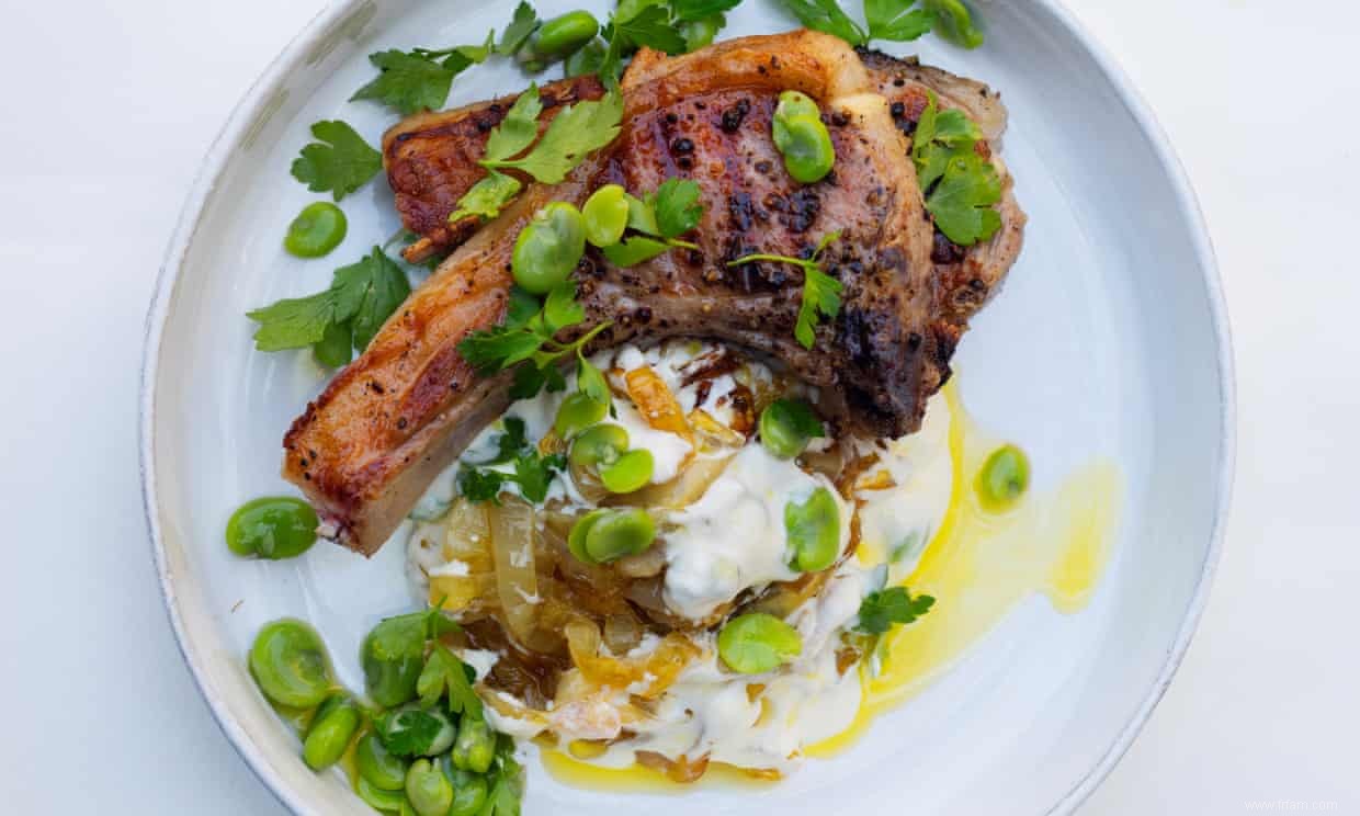 Recette Agneau grillé, fèves et crème sure de Nigel Slater 