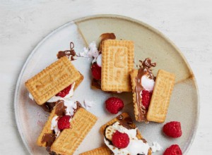 La recette de Ruby Tandoh pour des s mores au lait malté, au chocolat et aux framboises grillés au barbecue 