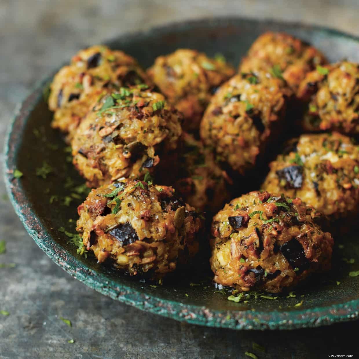 Les recettes palestiniennes de Yasmin Khan :houmous, kefte et gâteau à la grenade 