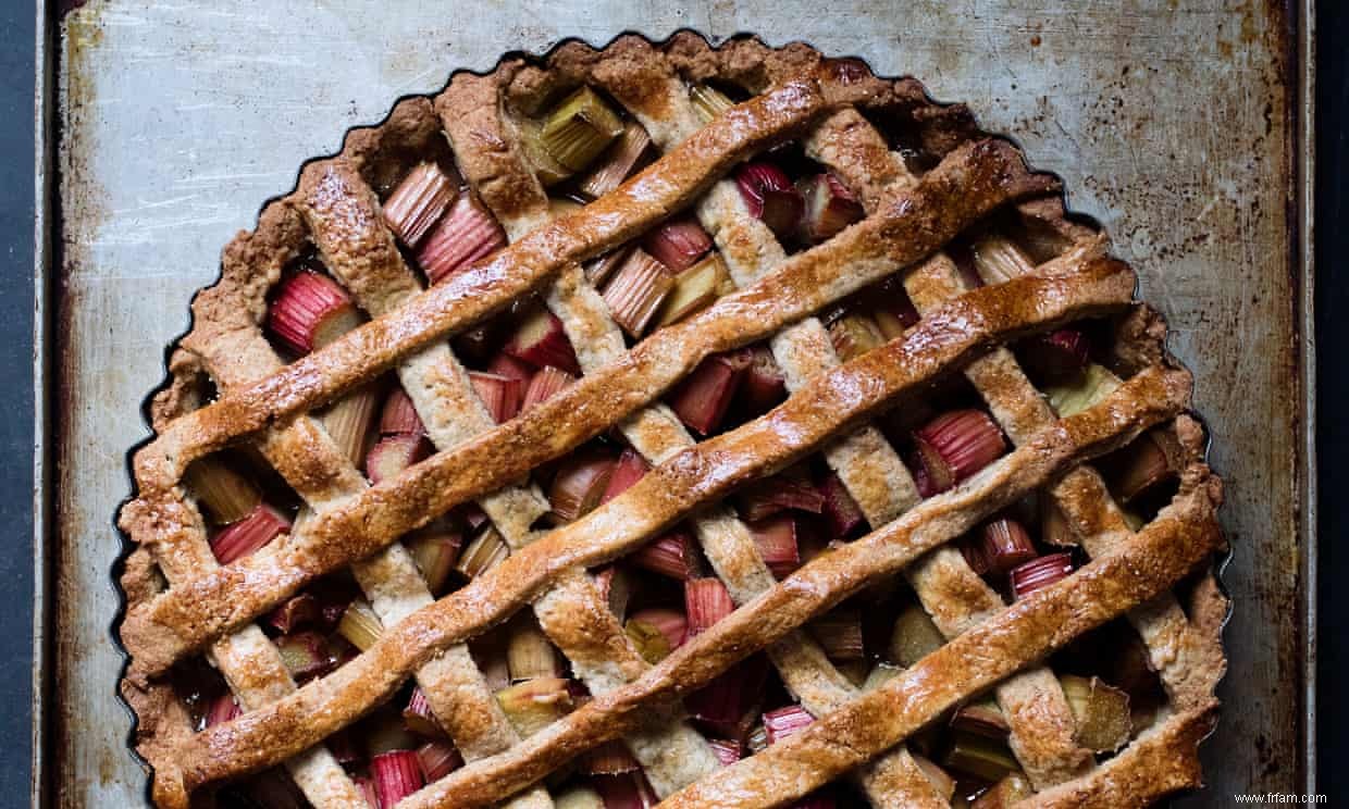 Recettes de soupe de concombre, d escalopes de poulet et de tarte à la rhubarbe d Anja Dunk 