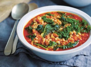 La recette de la soupe au chou frisé, épeautre et chorizo ​​de Guy Singh-Watson 