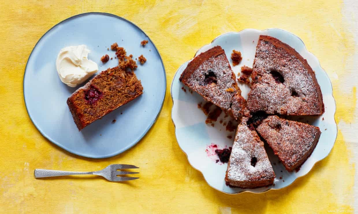 La recette du gâteau aux pommes et mûres de Tamal Ray 