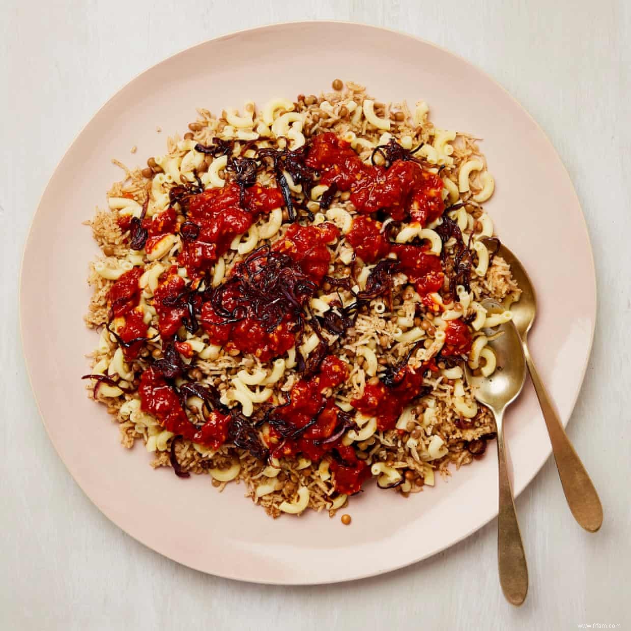 La recette végétalienne de Meera Sodha pour le koshari 