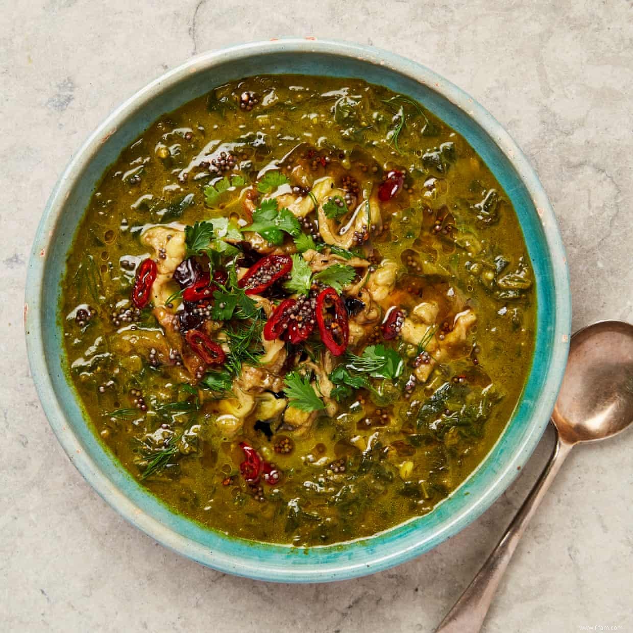 Les recettes de soupes savoureuses de Yotam Ottolenghi 