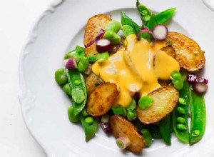 Pommes de terre nouvelles de Nigel Slater avec fèves et sauce au beurre 