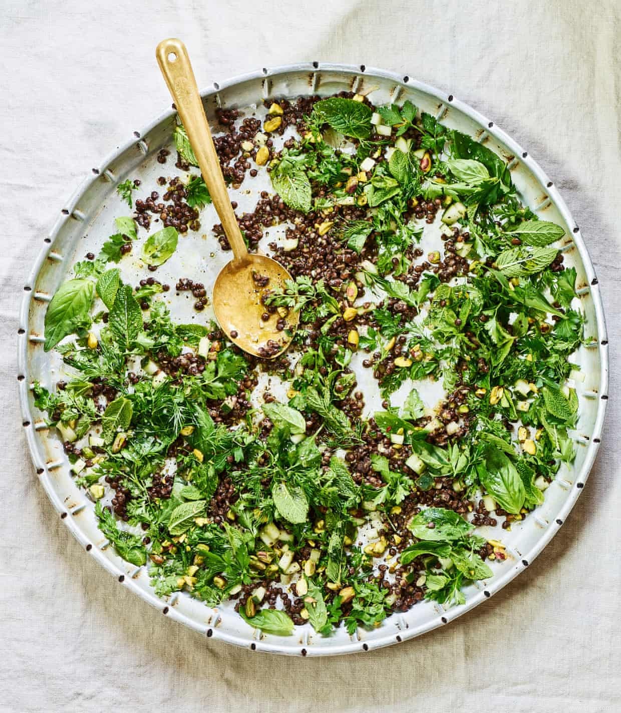 Les recettes de salades d été d Anna Jones 