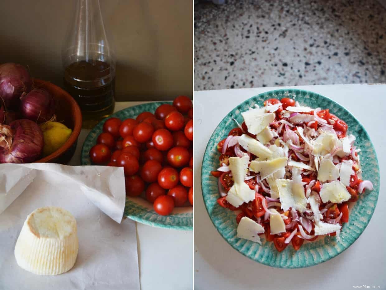 La recette de Rachel Roddy pour la ricotta salée sicilienne et la salade de tomates 