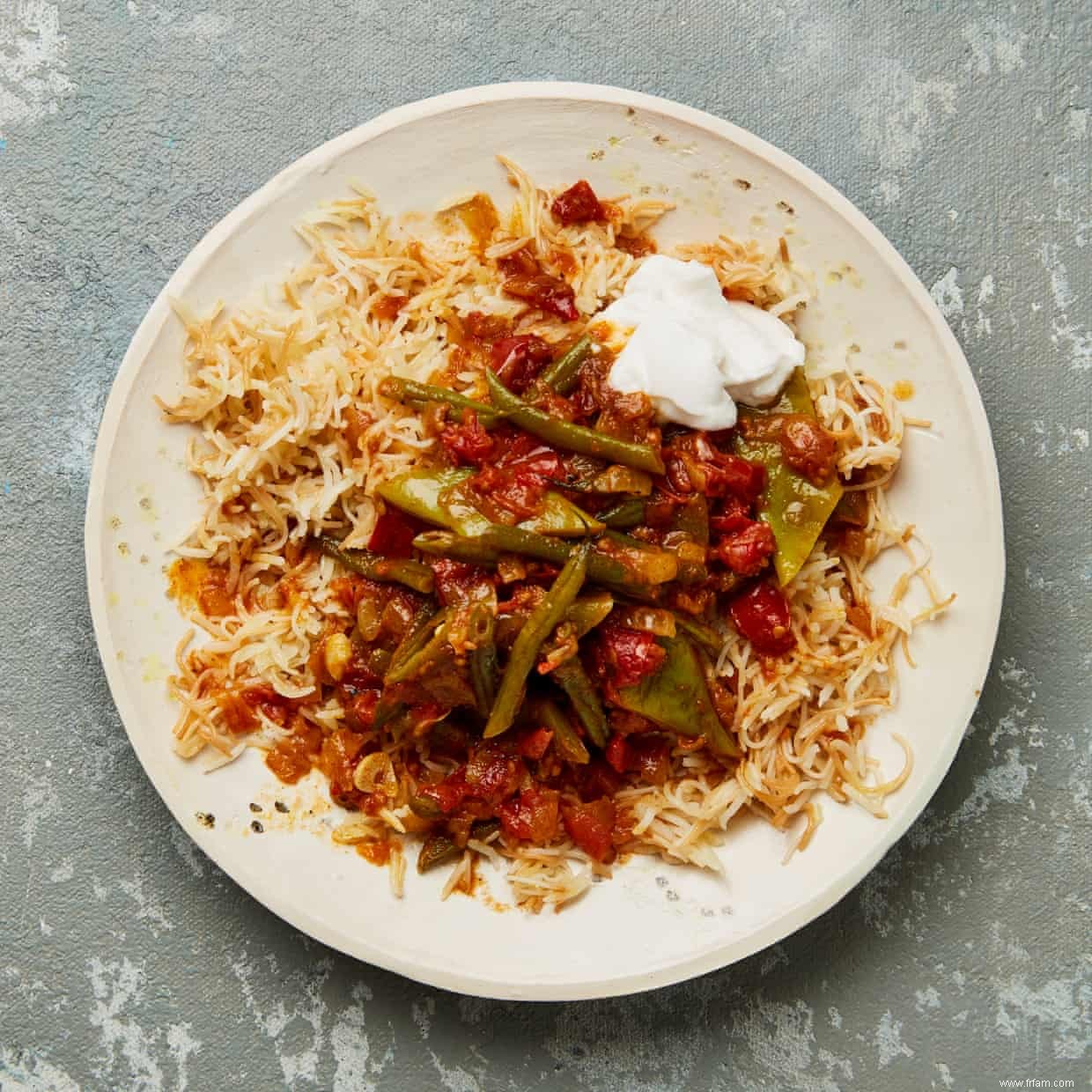 Recette végétalienne de haricots verts libanais et de riz vermicelle de Meera Sodha 