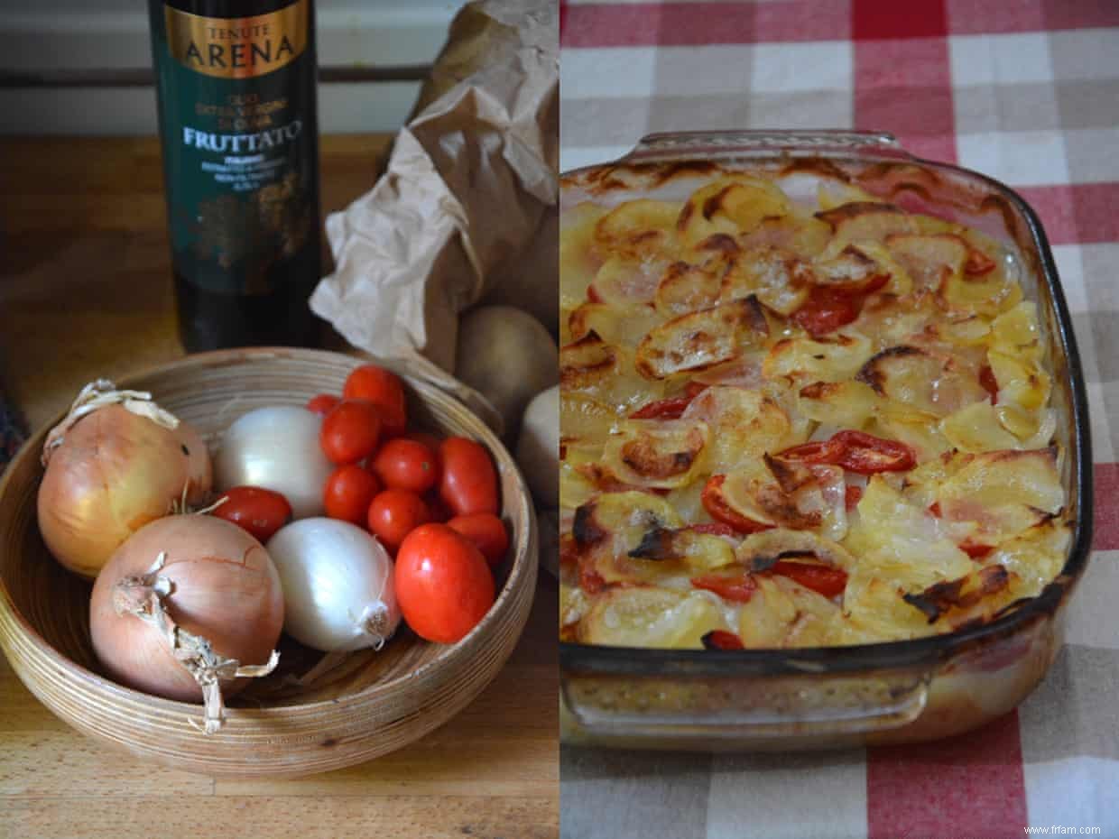 La recette du gratin de pommes de terre, oignons et tomates de Rachel Roddy 