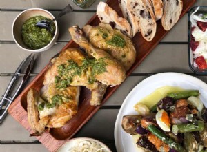 Table de pâturage de printemps au poulet de Jackie Middleton avec recette de salsa verde 