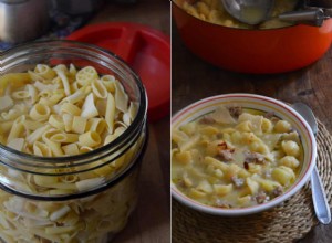 La recette de Rachel Roddy pour la soupe de pâtes aux pommes de terre et à la saucisse 