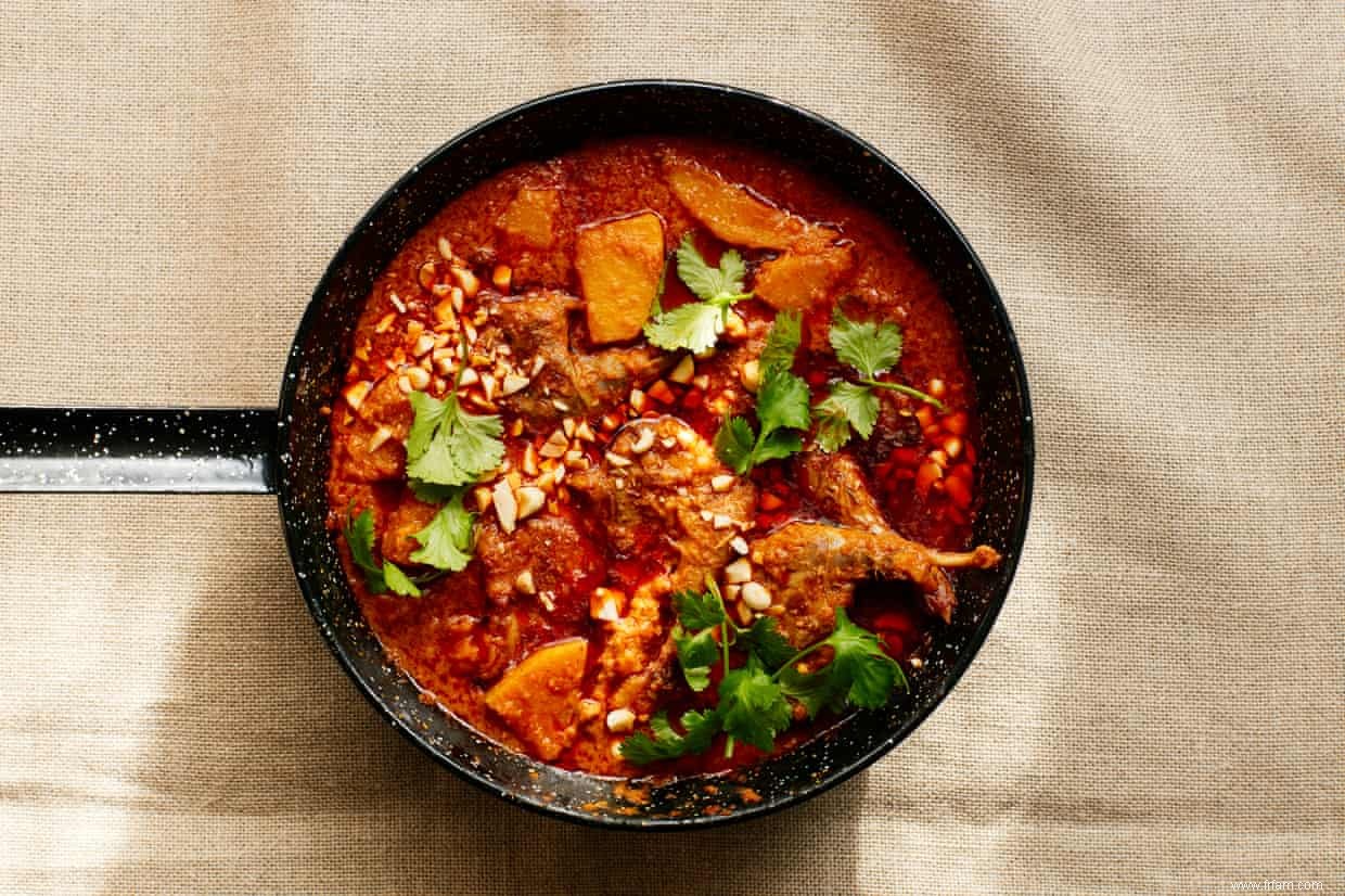 La recette de Thomasina Miers du curry thaï à la perdrix et à la courge 