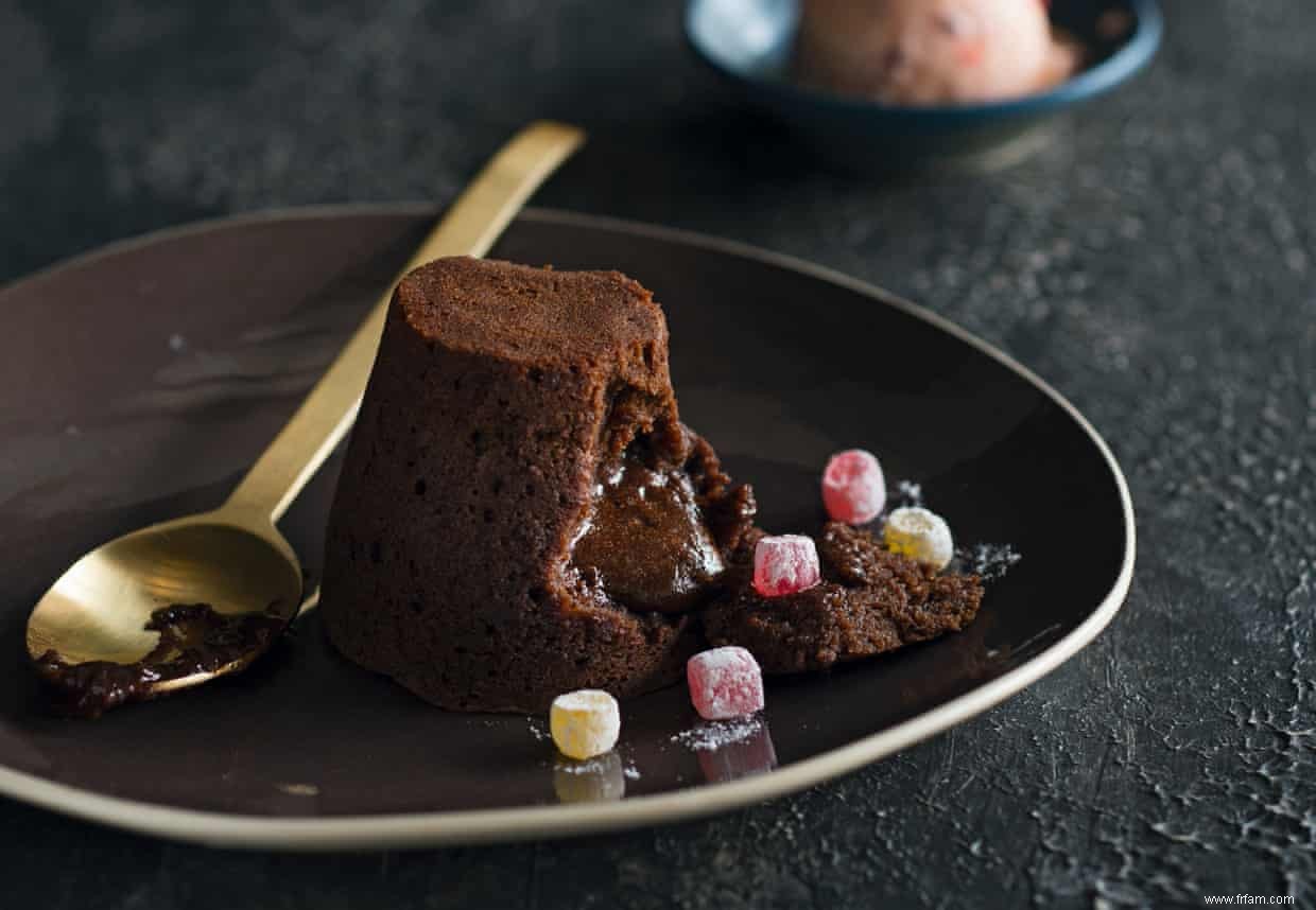 Gâteaux au pouding au fondant au chocolat de Greg et Lucy Malouf avec délice turc 