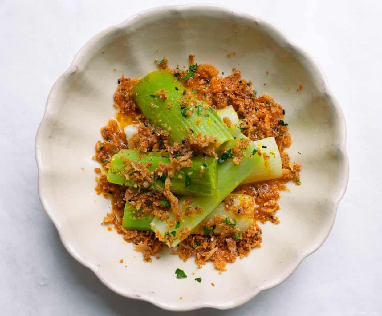 Poireaux de Nigel Slater au beurre de miso 