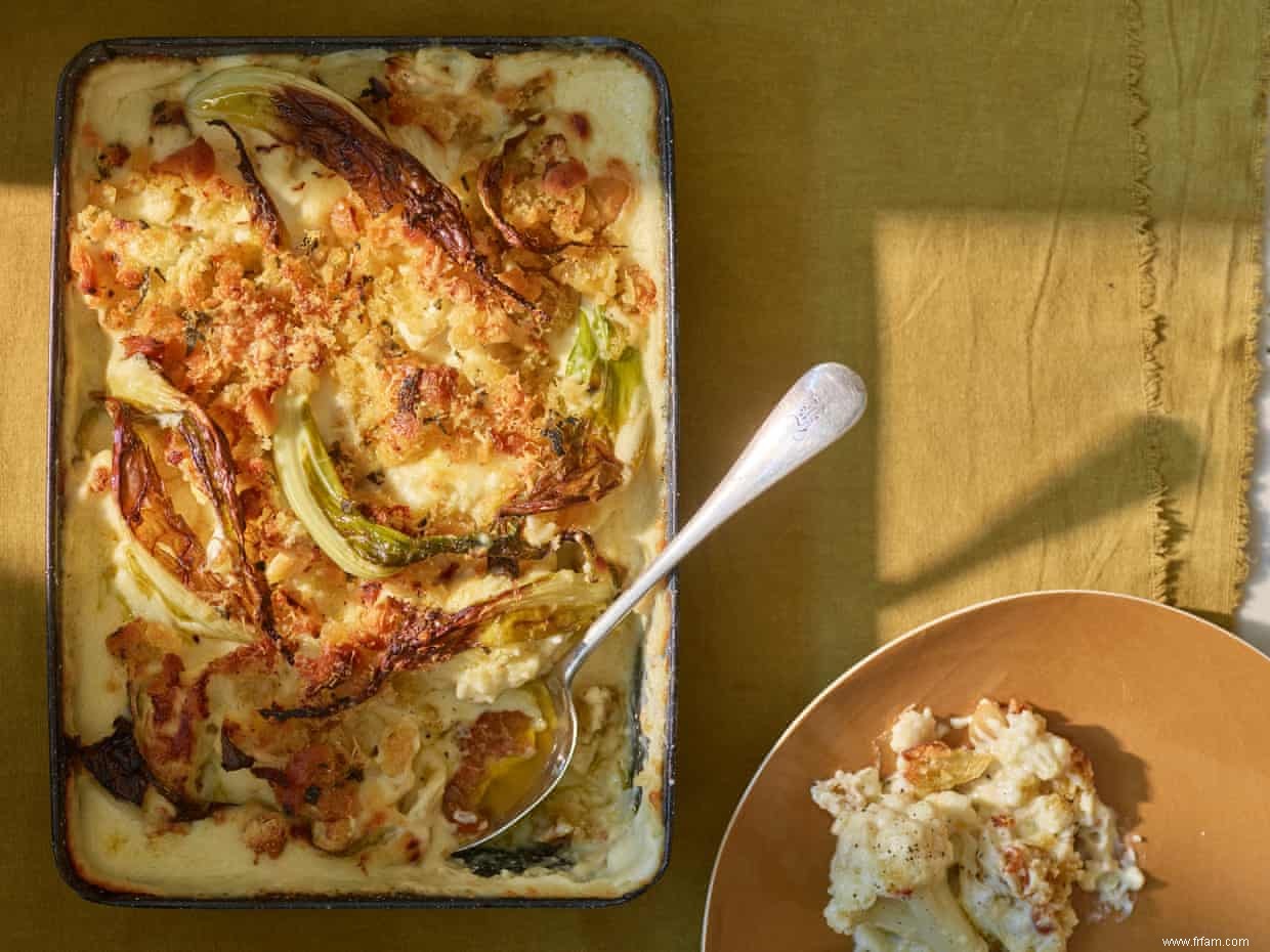 Accompagnements de Noël :les recettes d Anna Jones pour le fromage de chou-fleur à l ail et les pommes de terre rôties ultimes 