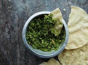 Les recettes d Anna Jones pour un dal aigre et épicé et un chutney vert gujarati 