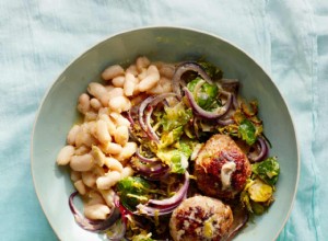 La recette de Thomasina Miers pour les pousses à la crème avec saucisse, fenouil et haricots 