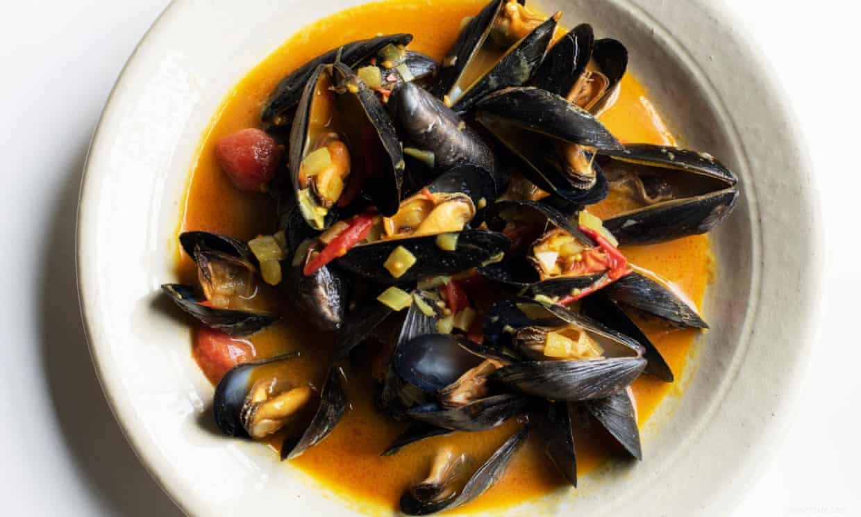 La recette de Nigel Slater aux moules, tamarin et lait de coco 