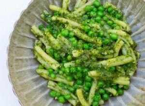 La recette de pâtes, petits pois et pesto de Nigel Slater 