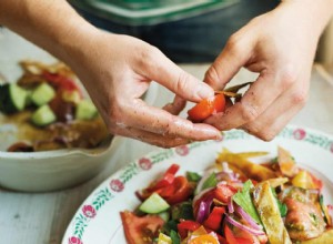 La recette du fattoush de Tom Hunt :comment transformer un pitta rassis en dîner 