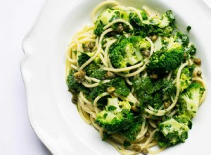 La recette de Nigel Slater pour les spaghettis au brocoli et sauce aux herbes 