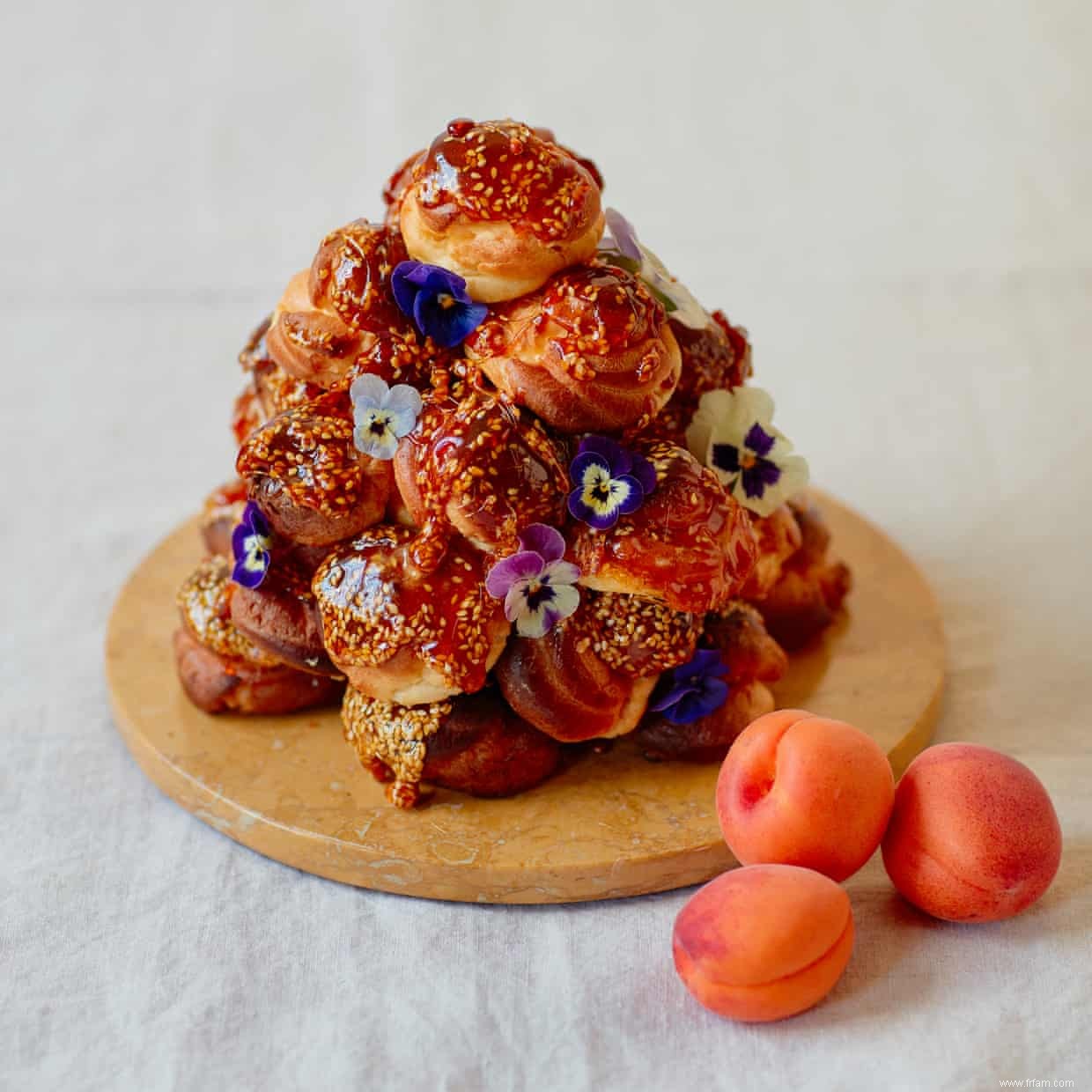 La recette du croquembouche aux abricots de Tamal Ray 