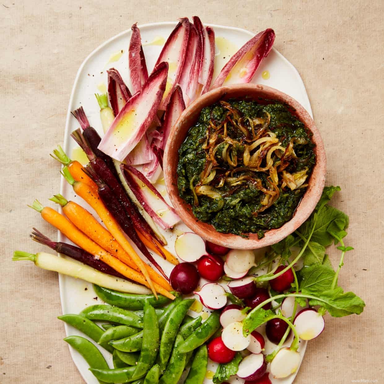 Des chips de polenta aux barres coco :les recettes de Yotam Ottolenghi pour les snacks de fin d été 