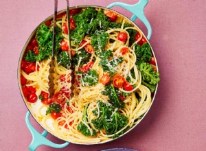 Spaghetti magique au chou frisé, à la tomate et au citron d Anna Jones 