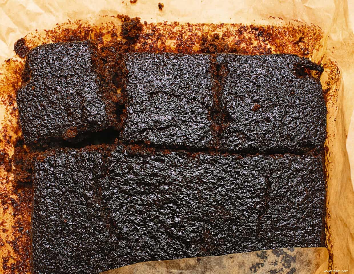 Gâteau au chocolat au beurre de cacahuète et pain d épices vegan :cinq nouvelles recettes sucrées de Nigella Lawson 