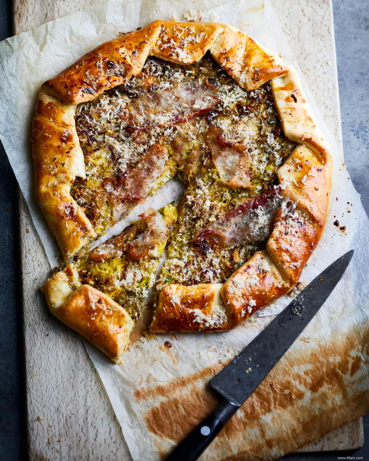 Poulet et saucisse au tahini avec beignets :recettes faciles pour le dîner en milieu de semaine 