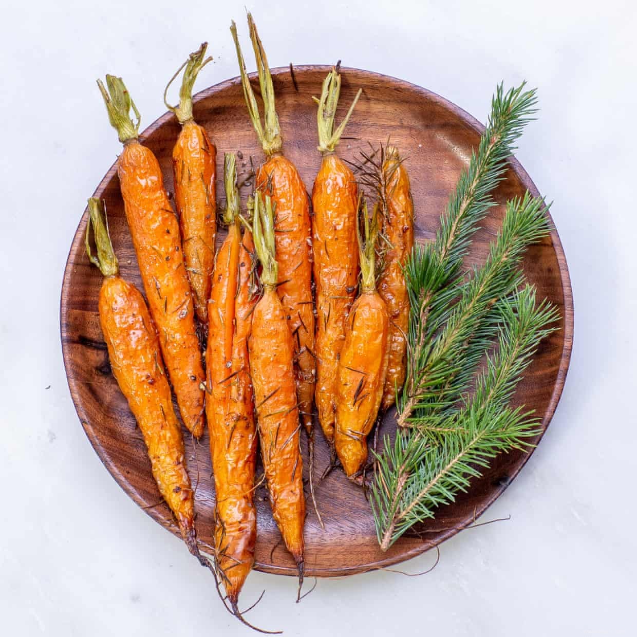 La recette zéro déchet de Tom Hunt pour les carottes  sapin de Noël  