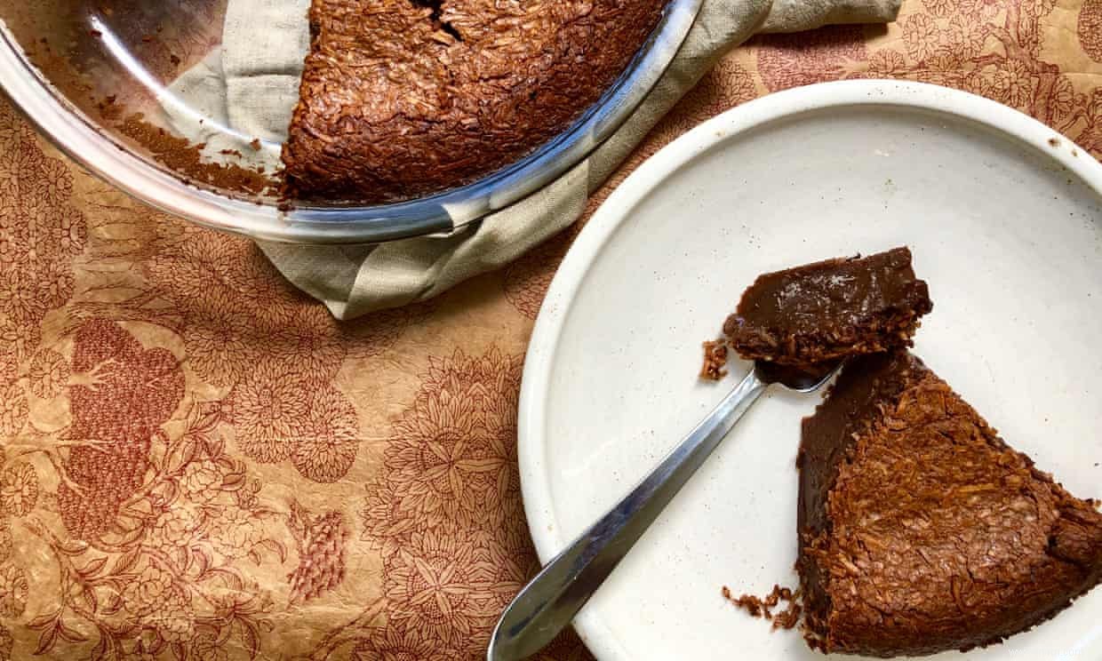 Tarte impossible :une version chocolat noir et noix de coco d une recette classique des années 70 